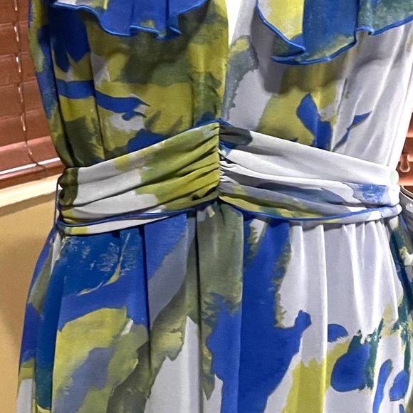 Dress - Picture 2 of 13